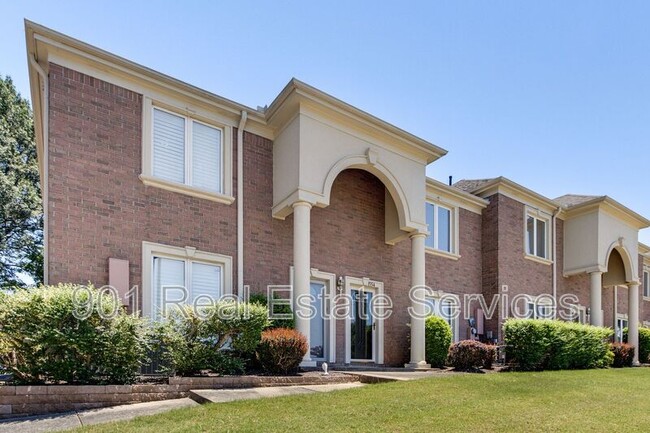 Building Photo - 1554 Kirby Parkway