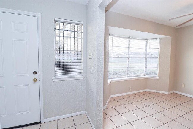 Building Photo - 13537 Castilian Dr