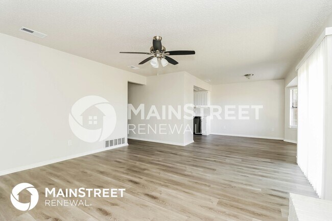 Foto del edificio - 4710 Green Hollow Dr