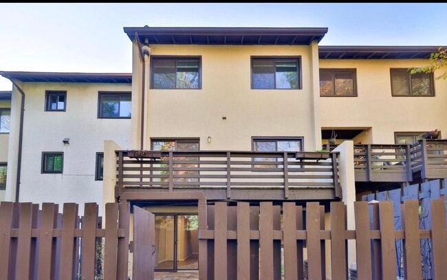 Building Photo - 11817 Coopers Ct