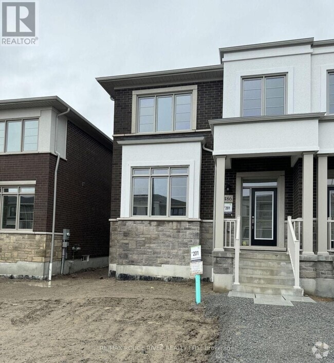 Building Photo - 486 Twin Streams Rd