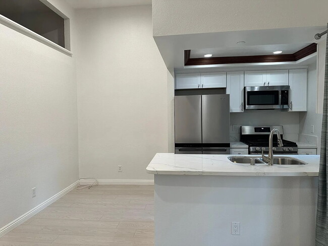 Building Photo - "Charming 1-Bedroom Retreat in San Clemente – Perfect Coastal Living!"