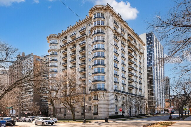 Building Photo - 1550 N State Pkwy