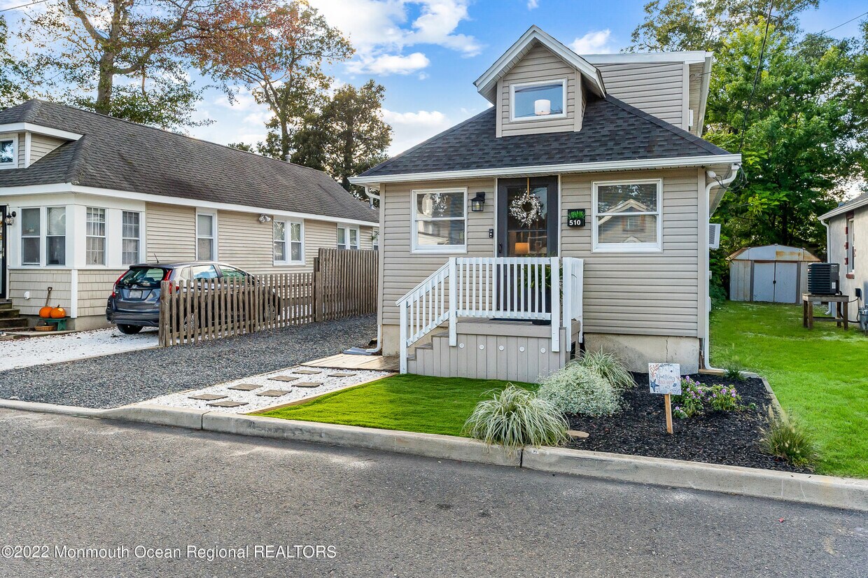 Foto principal - 510 Narragansette Ave