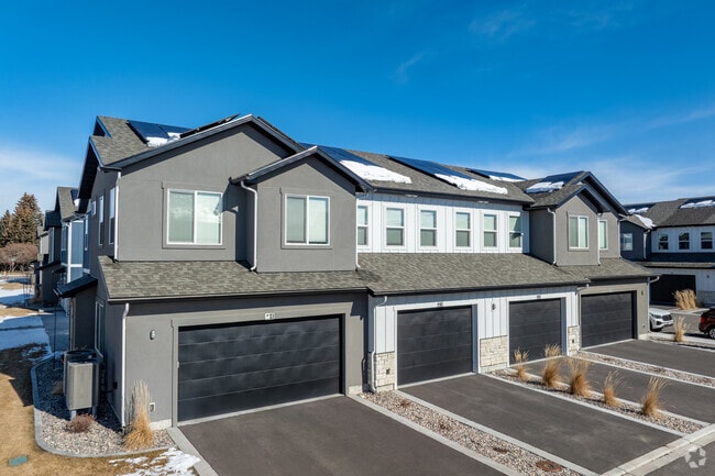 Alternate Angle - Orchard Park Townhomes