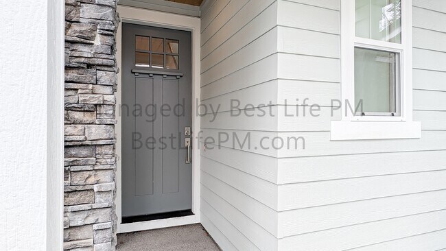 Building Photo - 11678 NW Kearney St