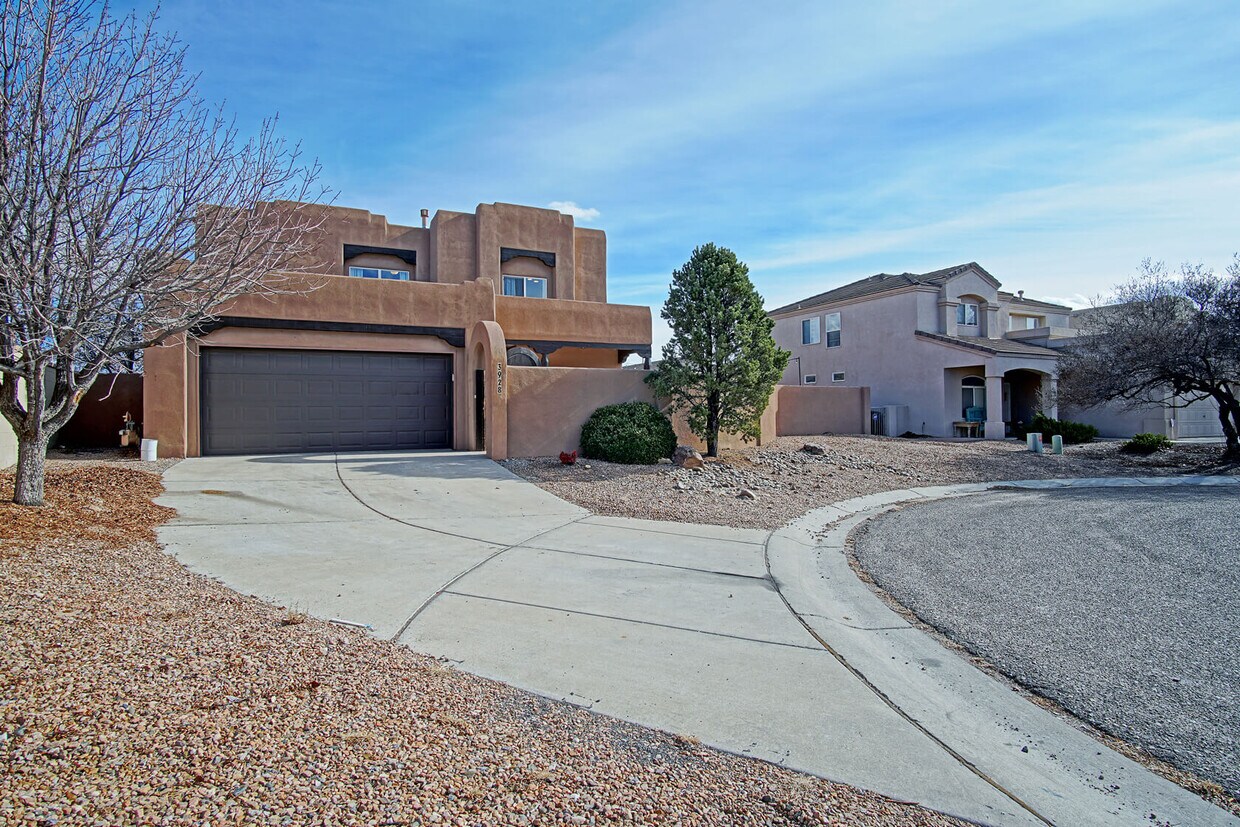 Primary Photo - 3928 Desert Sage Ct NW