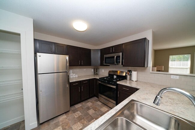 Building Photo - Strathmore Apartment Homes