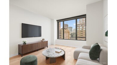 Building Photo - 111 Varick St