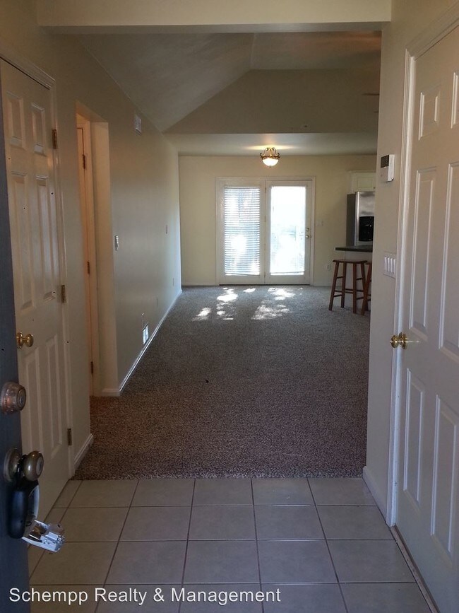 Building Photo - 3203 Rainview Cir