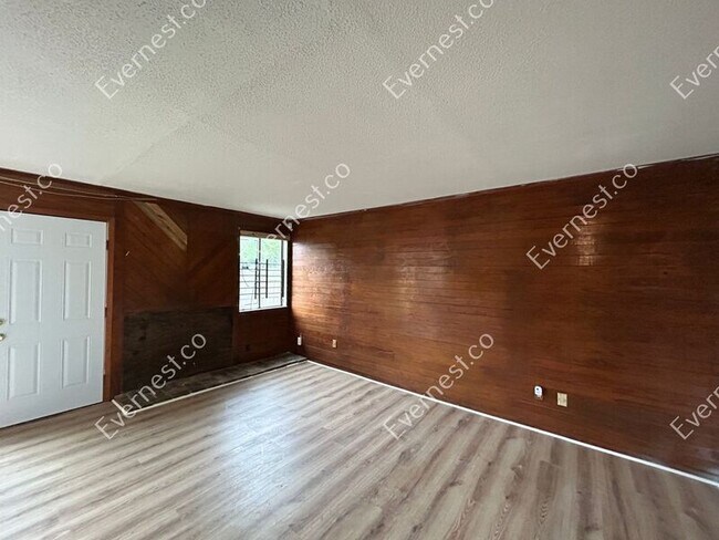 Building Photo - 3474 High Bridge Dr