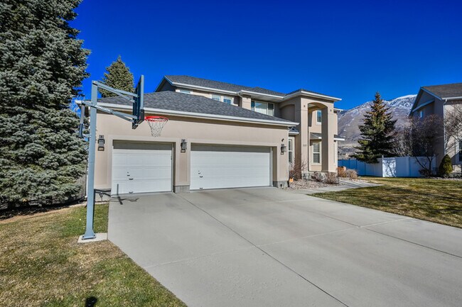 Building Photo - Single Family Home in Draper - FULLY FURNI...
