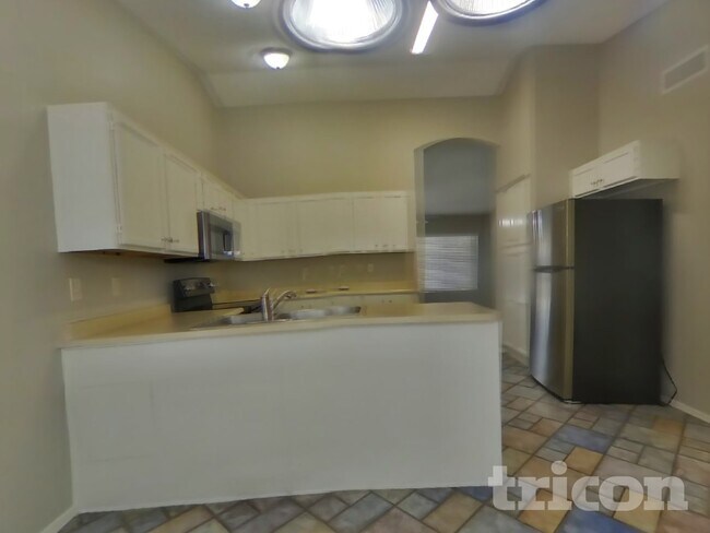 Foto del edificio - 8621 W Willow Ave