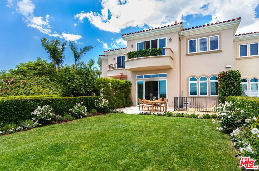 Foto principal - 23929 De Ville Way