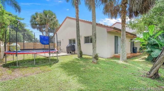 Building Photo - 10901 W Broward Blvd