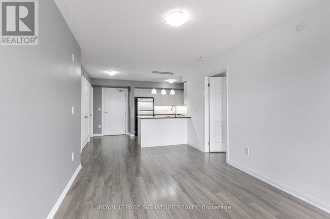 Building Photo - 1045-1045 Nadalin Heights