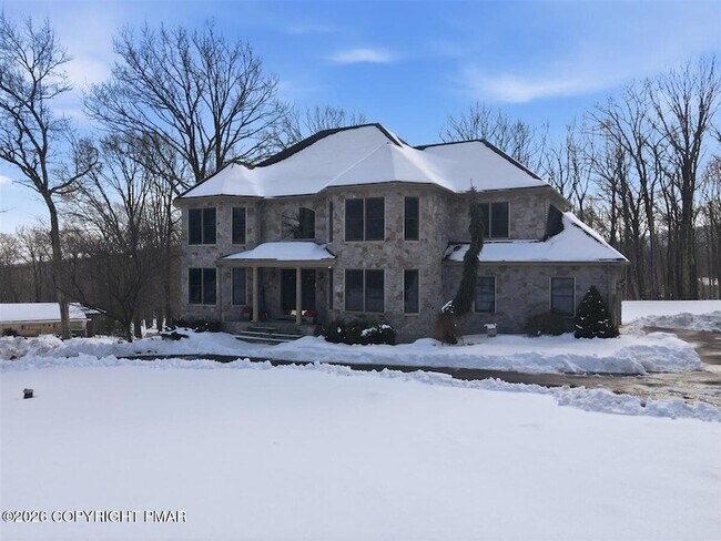 Foto del edificio - 5132 Pocono Park