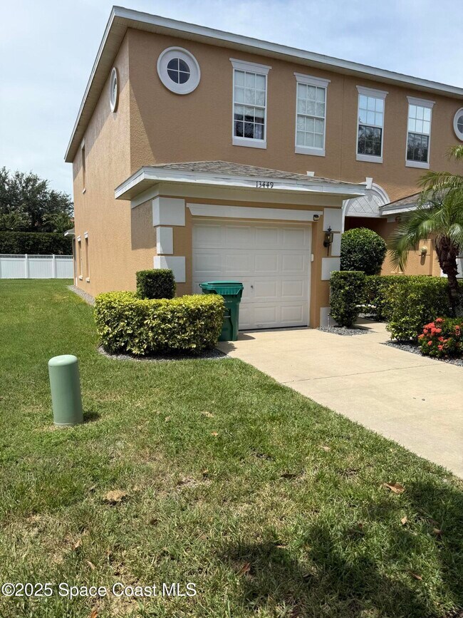 Building Photo - 13449 Daniels Landing Cir