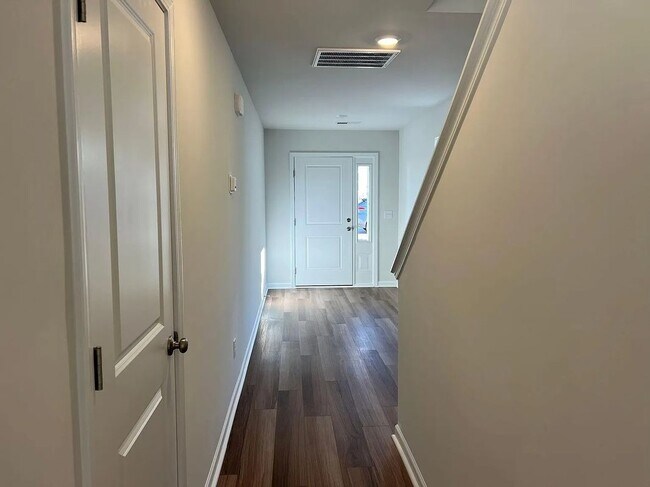 Foto del edificio - 548 Kingfisher Ct