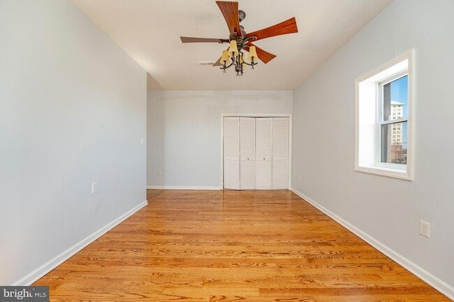 Foto del edificio - 222 S Rhode Island Ave