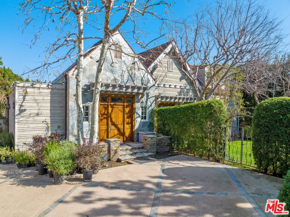 Primary Photo - 708 N Camden Dr