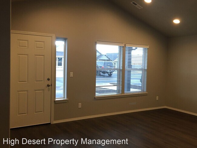 Foto del edificio - 2 br, 1 bath House - 1574 SW 36th Lp