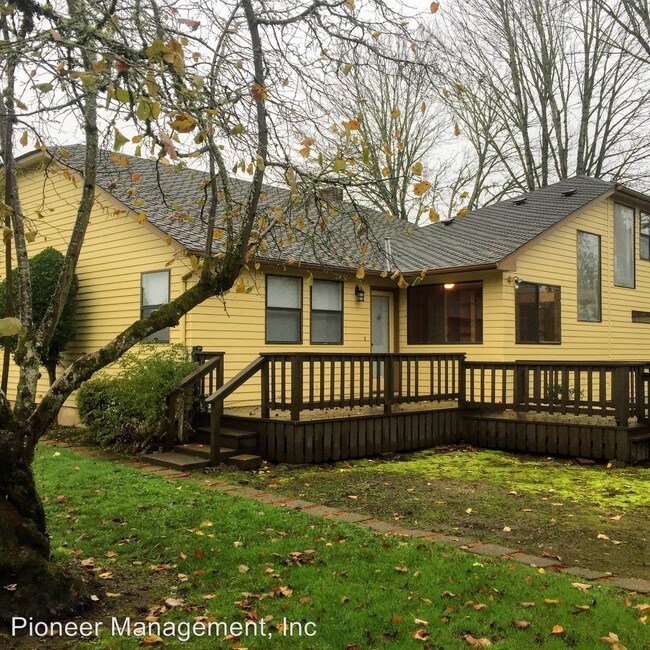 Foto del edificio - 95 E Beacon Dr