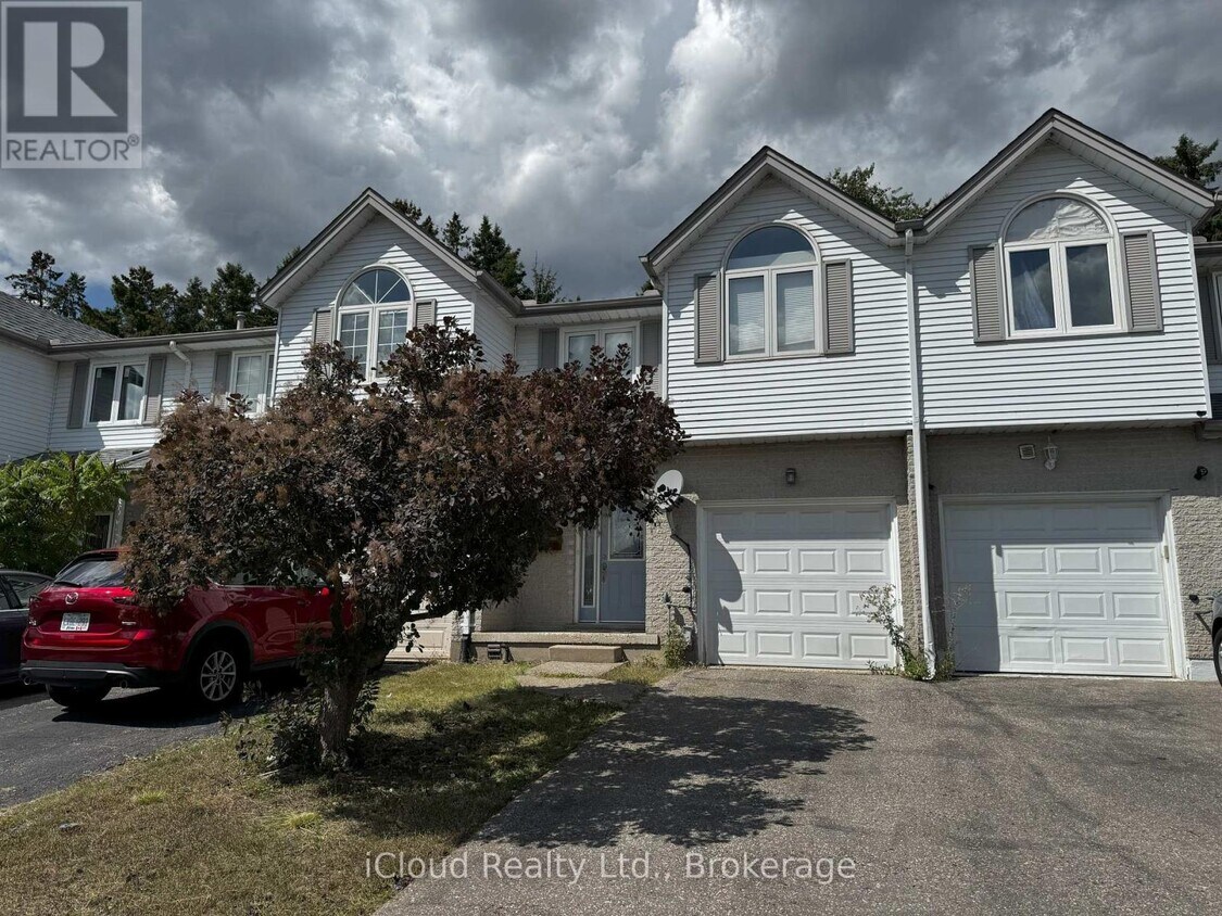 Primary Photo - 18 Bankside Dr