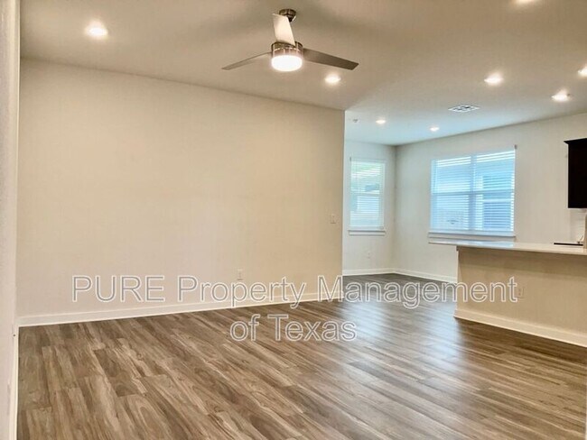 Foto del edificio - 216 Shawi Pass