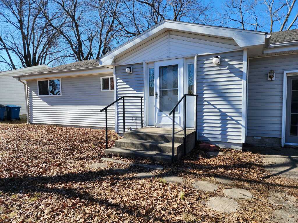 43 W Crownview, Mount Vernon, IL 62864 House Rental in Mount Vernon