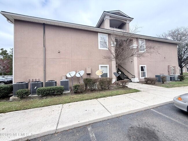 Foto del edificio - 9595 Amarante Cir