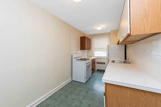 Foto del edificio - 5950 Bennington St
