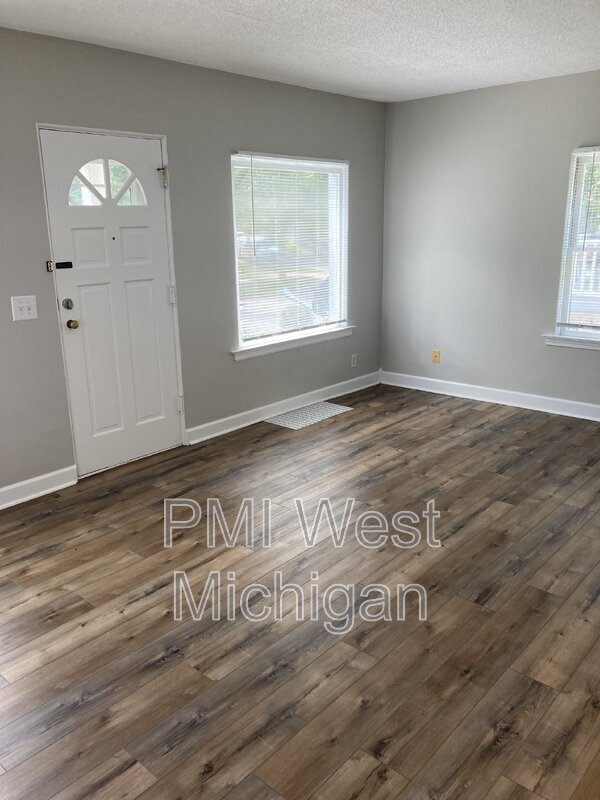 Foto del edificio - 927 10th St NW