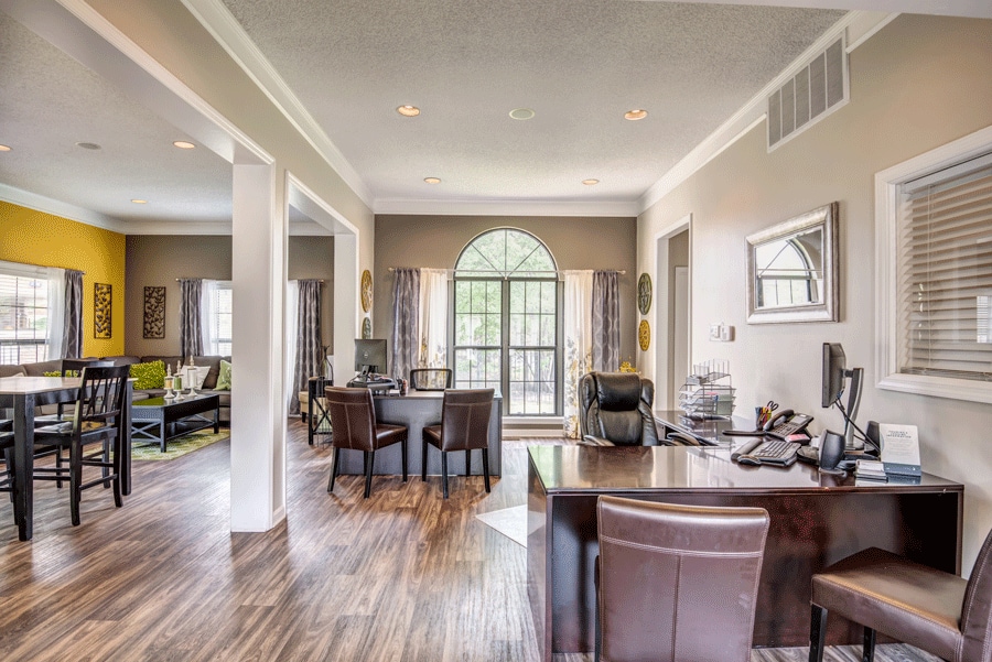 Corinth Gardens 3917 W 84th St Prairie Village, KS Apartments for