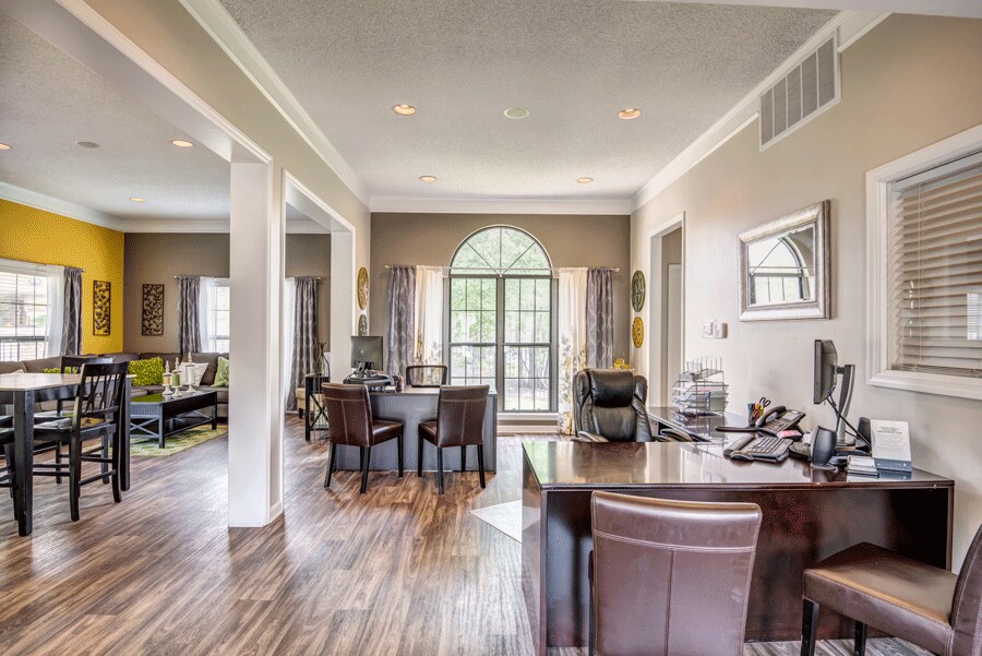 Corinth Gardens Apartments at 3917 W 84th St Prairie Village, KS