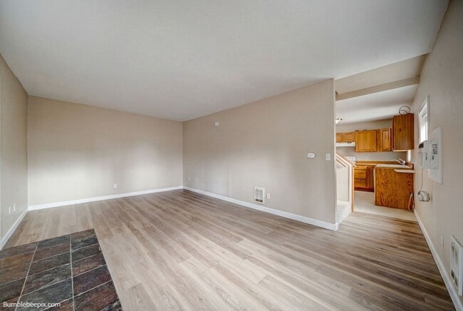 Building Photo - 104 N Colville Rd