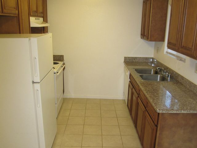 Building Photo - 3871 Ryde Ave