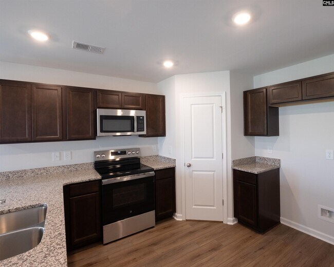 Building Photo - 728 S Long Star Wy