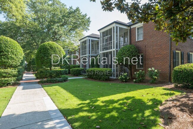 Foto del edificio - 55 Delmont Dr NE