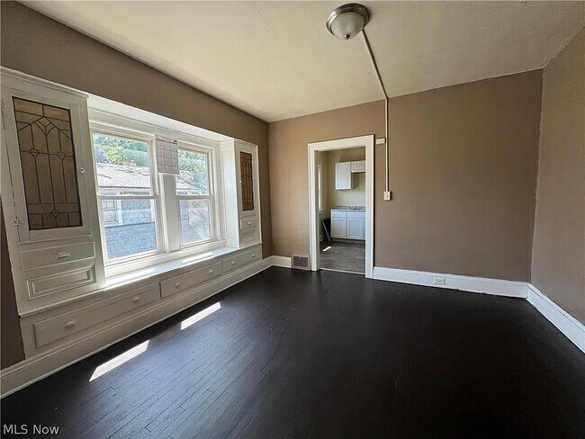 Foto del edificio - 13214 Svec Ave