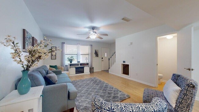 Foto del edificio - 616 Bowers Ln