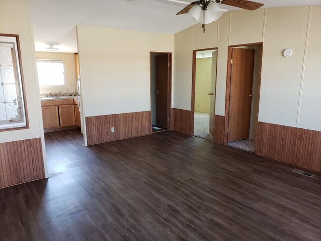 Building Photo - 1517 Arizona Dr