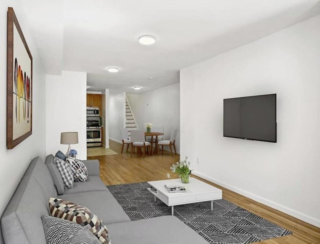 Foto principal - 1121 Madison St