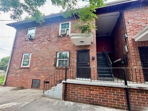 Building Photo - 1048 Washington St SW
