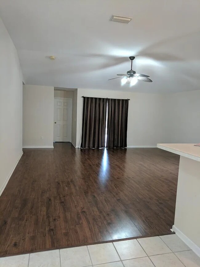 Foto del edificio - 1035 Beckingham Dr