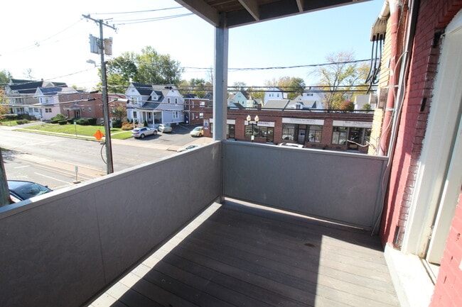 Building Photo - 167 Park Rd