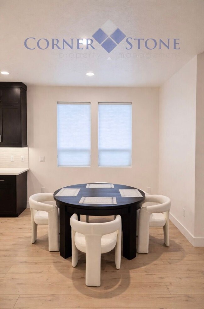 Foto del edificio - Stunning Northwest Meridian Gem with Designer Kitchen & Covered Patio!