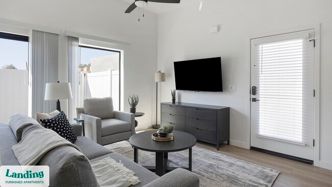 Foto del edificio - 2121 W Butler Dr
