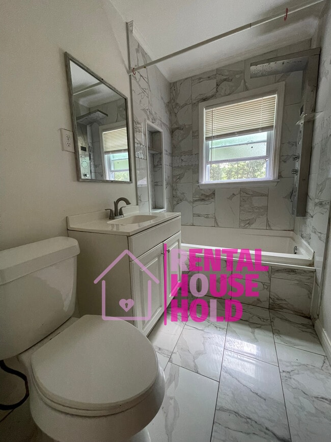 Foto del edificio - 20060 Hickory St