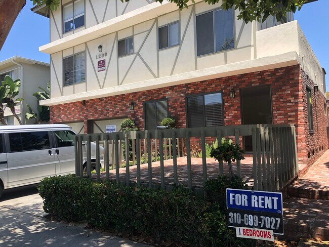 Foto del edificio - 1239 12th St